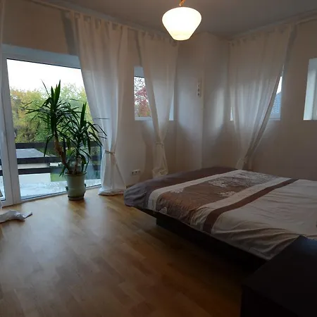Apartment Luxury 1 *